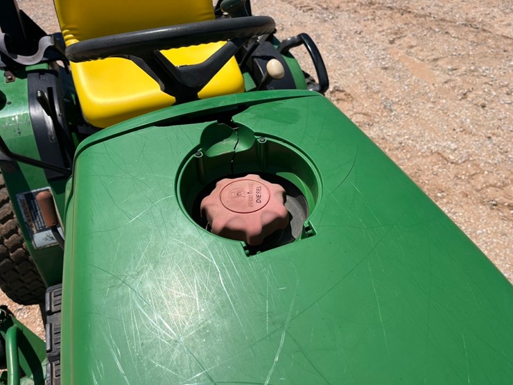 2002-john-deere-4010-image-3
