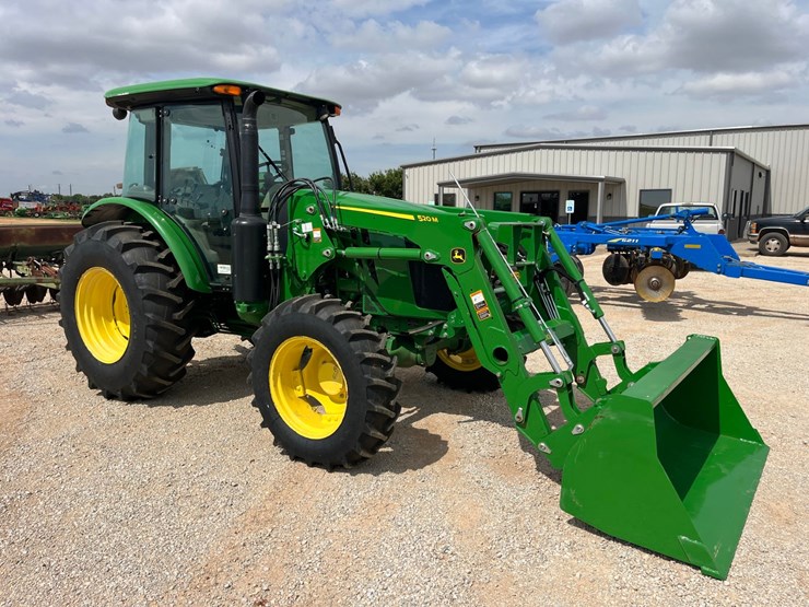 2023-john-deere-5100e-image-8