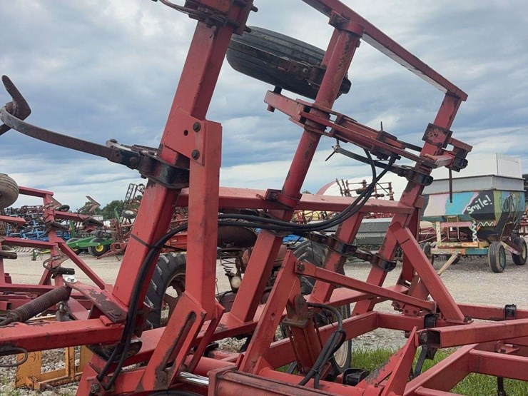 case-ih-4800-image-14