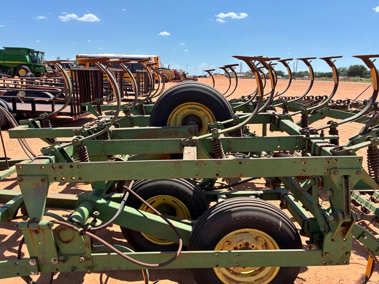 john-deere-1010-image-6