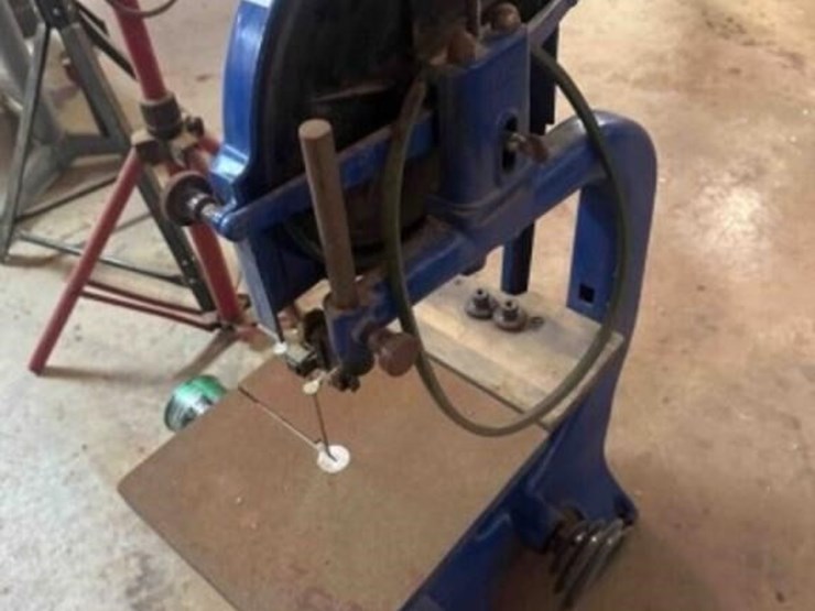 craftsman-vertical-bandsaw-image-1