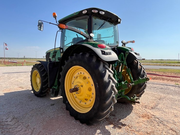 2014-john-deere-6210r-image-17