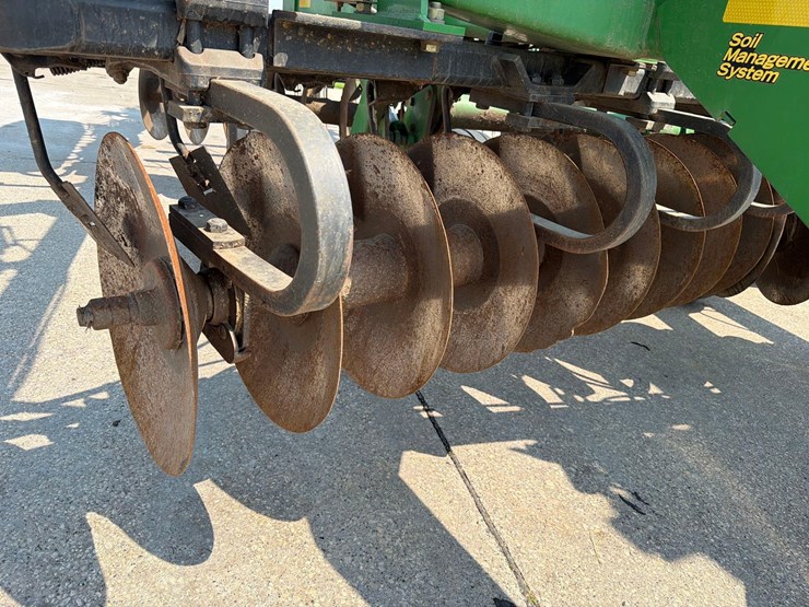 john-deere-637-image-23