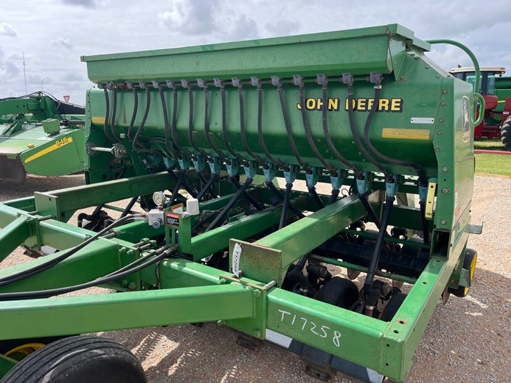1998-john-deere-1560-image-3