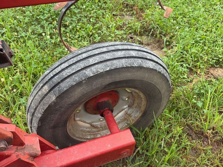 case-ih-4800-image-21