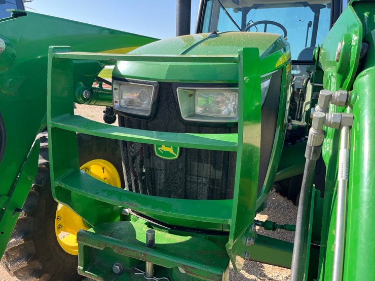2019-john-deere-5100e-image-4