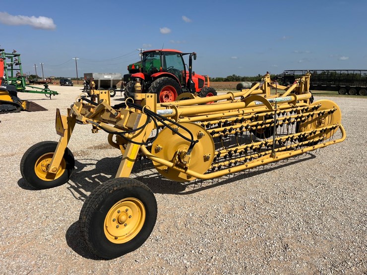 2007-vermeer-r2300-image-9