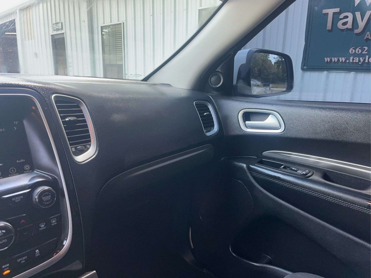 2020-dodge-durango-image-30