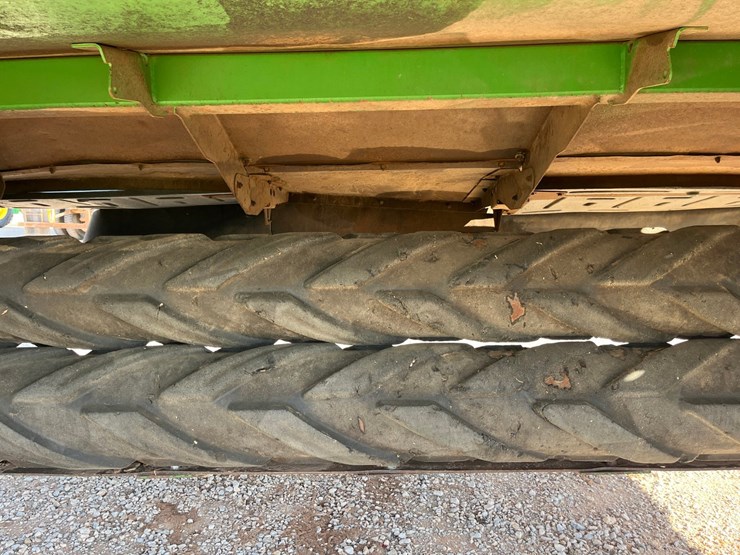 john-deere-835-image-16
