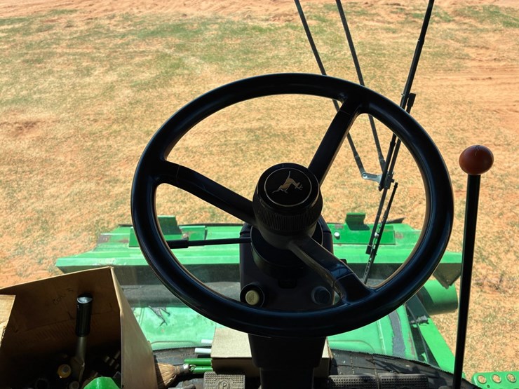 2000-john-deere-9650-sts-image-18