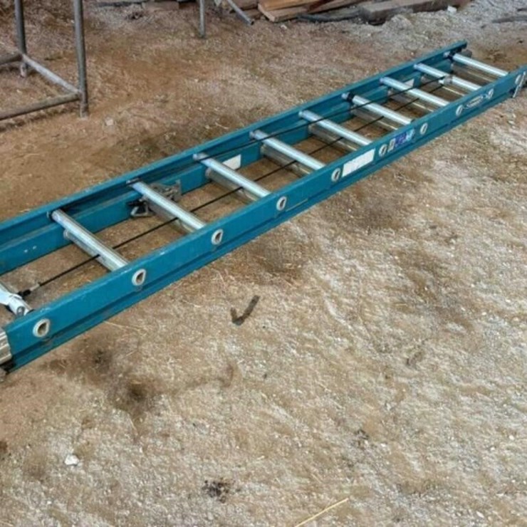 19' Ext Ladder