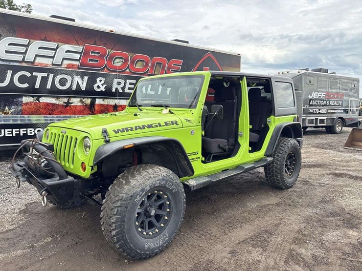 2013-jeep-wrangler-image-1