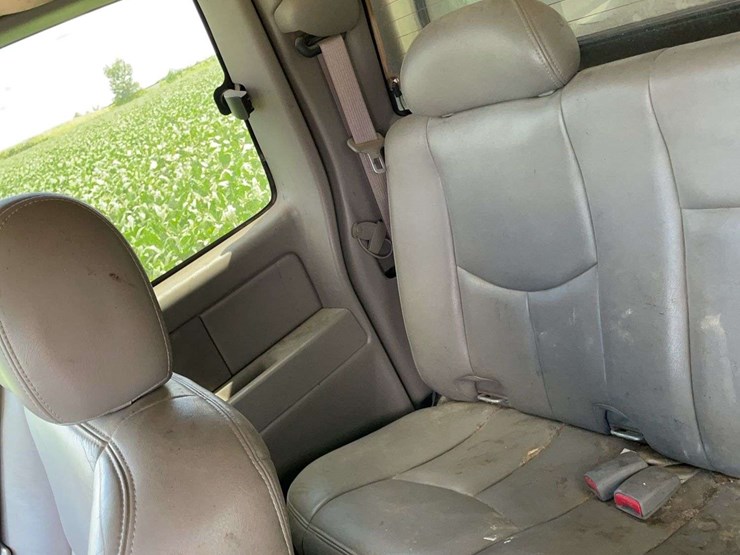 2007-chevrolet-2500hd-image-8