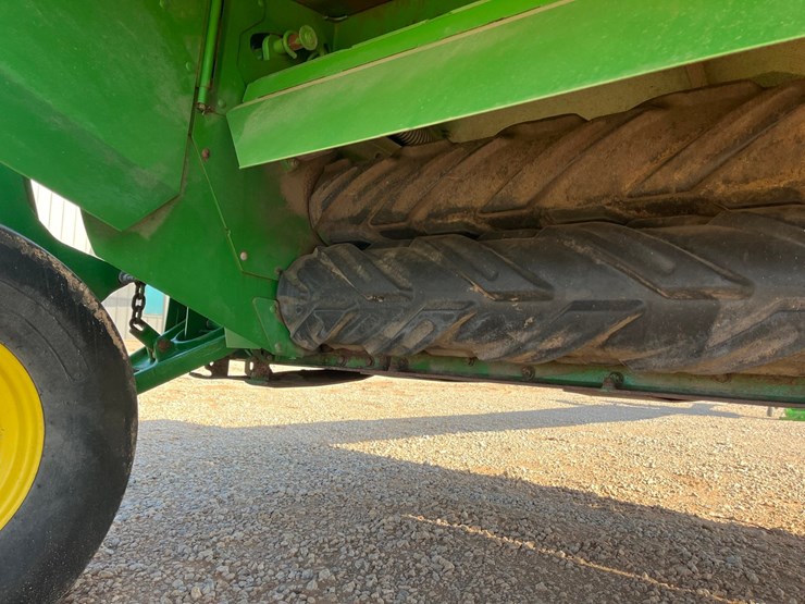 2016-john-deere-835-image-14