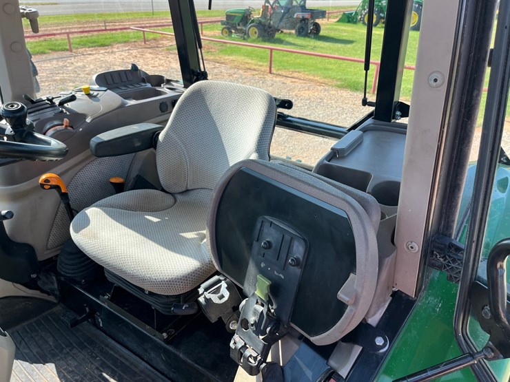 2019-john-deere-5100e-image-16