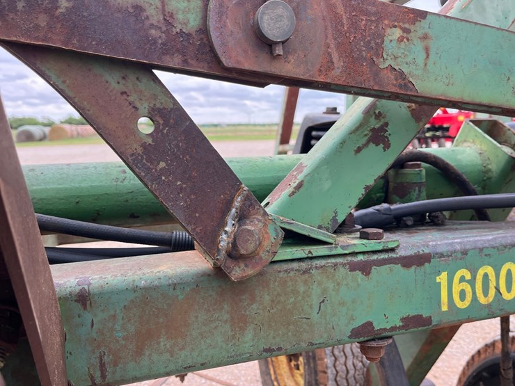 john-deere-1600-image-18