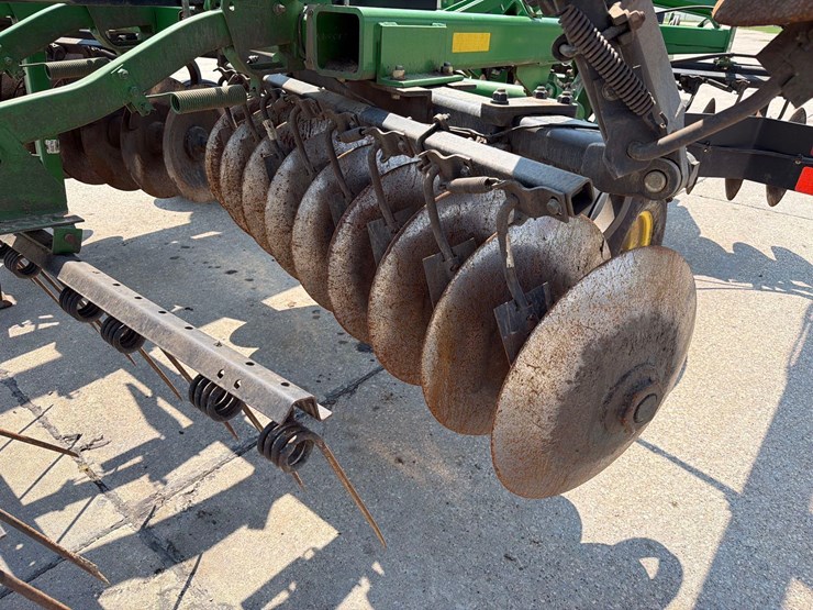 john-deere-637-image-32
