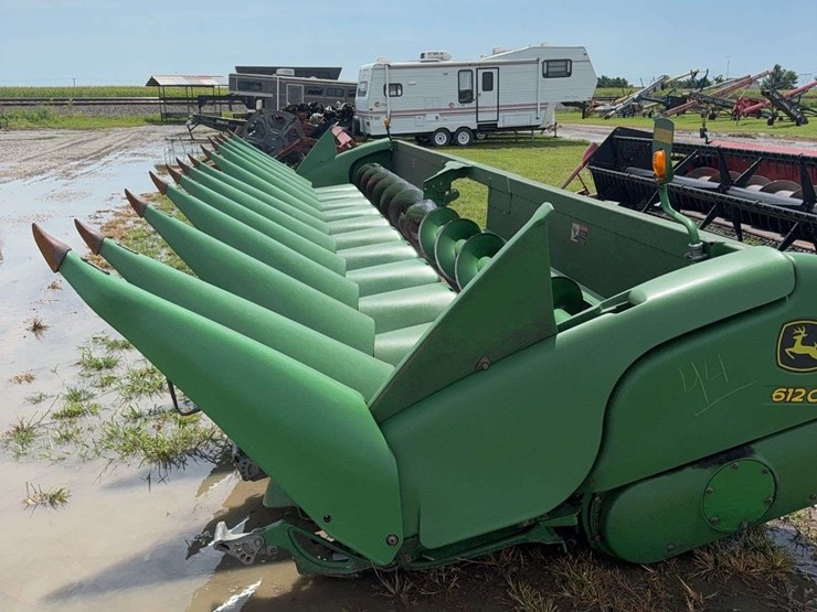 john-deere-612c-image-1