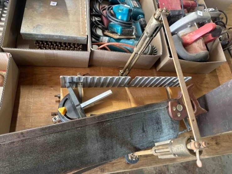 saws-&-press-image-2