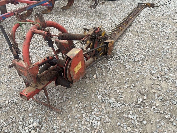 new-holland-451-image-1