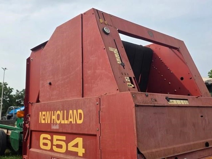new-holland-654-image-8