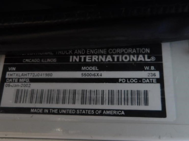 2002-international-5500i-6x4-dump-truck-image-25