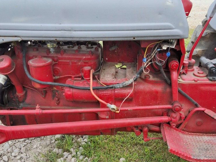 1950-ford-8n-image-19