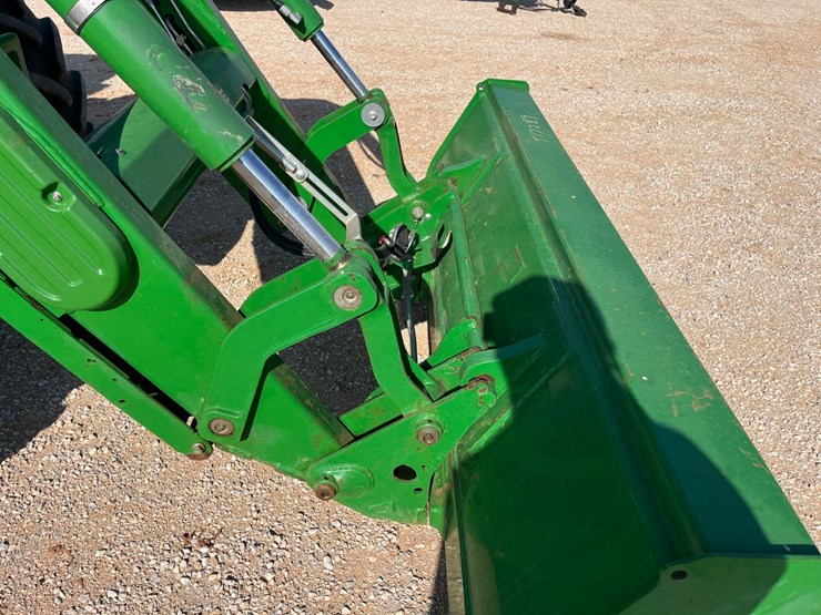 john-deere-6155m-image-11