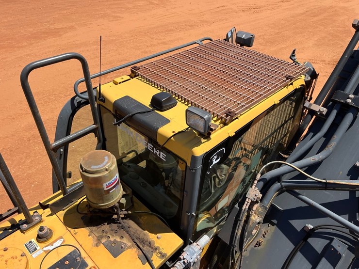 #t8699-•-2018-deere-470g-image-33
