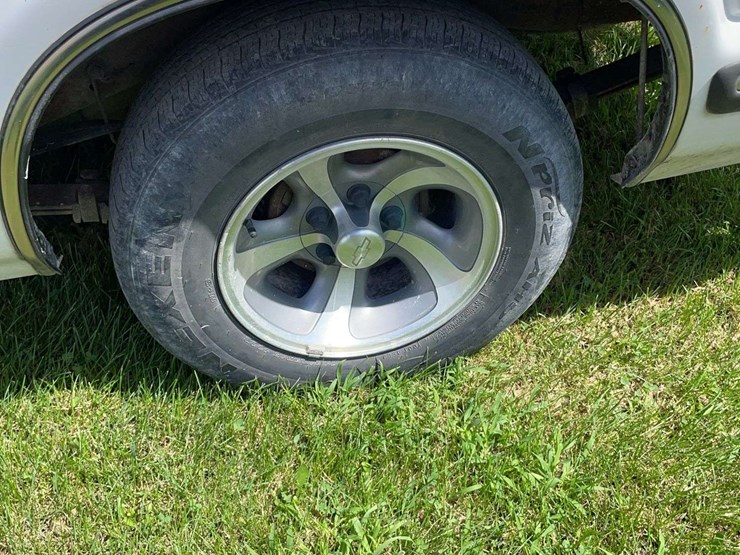 1998-chevrolet-s10-image-11