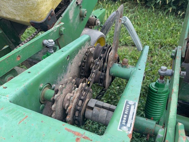 john-deere-7000-image-7