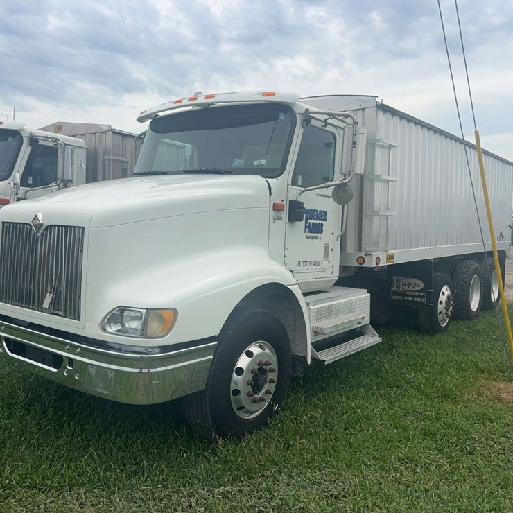 2005 INTERNATIONAL 9200