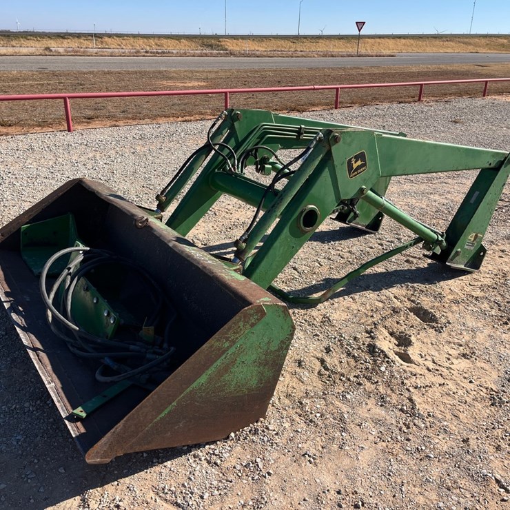 JOHN DEERE 146