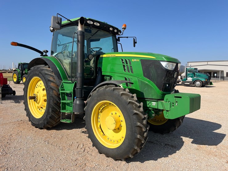 2014-john-deere-6210r-image-8