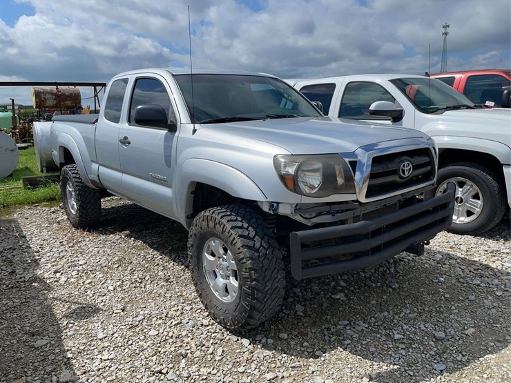 2007-toyota-tacoma-image-2
