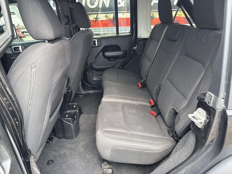 2018-jeep-wrangler-image-15
