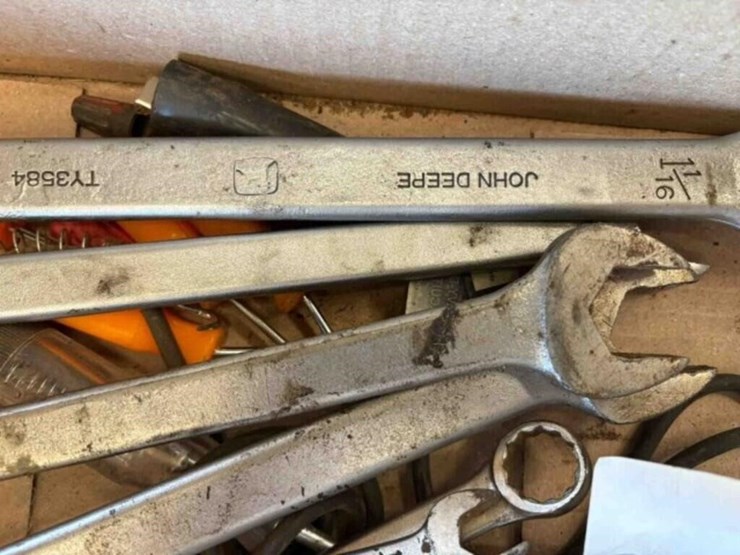 john-deere-combo-wrenches-image-2