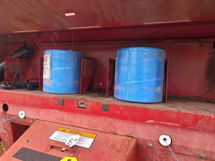 new-holland-654-image-23