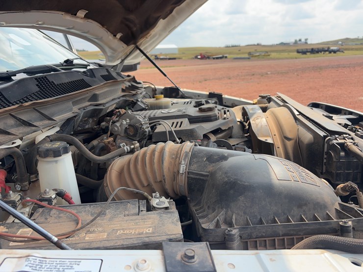 2016-dodge-3500-image-18