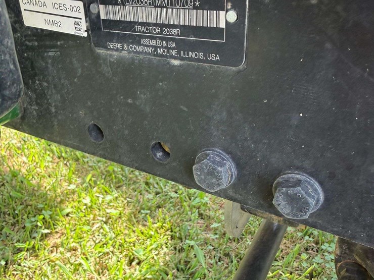 2021-john-deere-2038r-image-13