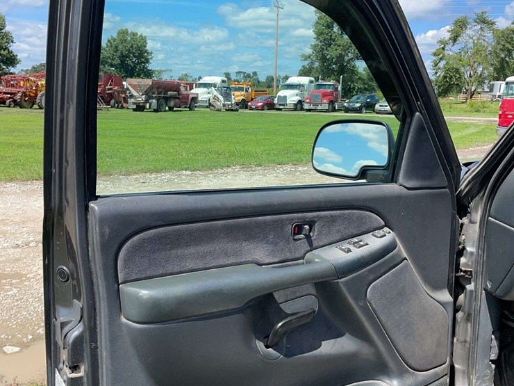 2001-chevrolet-1500-image-6