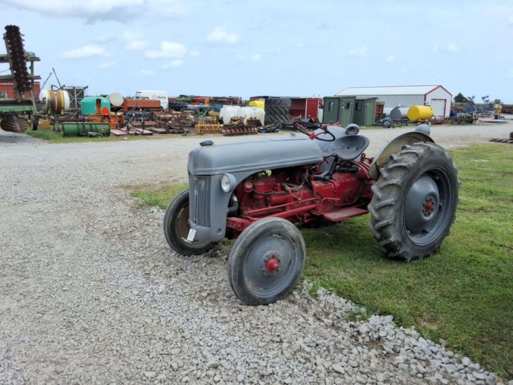 1950-ford-8n-image-20