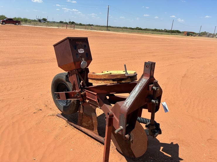 #t8890-•-gopher-plow-image-2