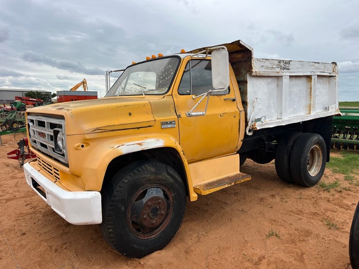 #t8691-•-1979-chevy-dump-truck-image-1