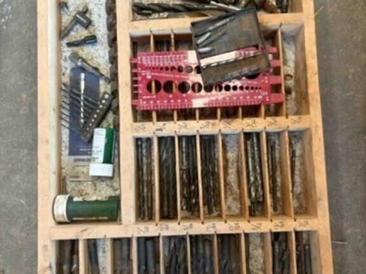 assort-of-drill-bits-image-1