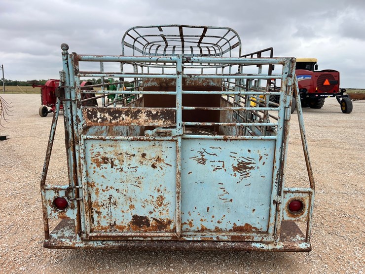 #t8841-•-horse-trailer-image-7