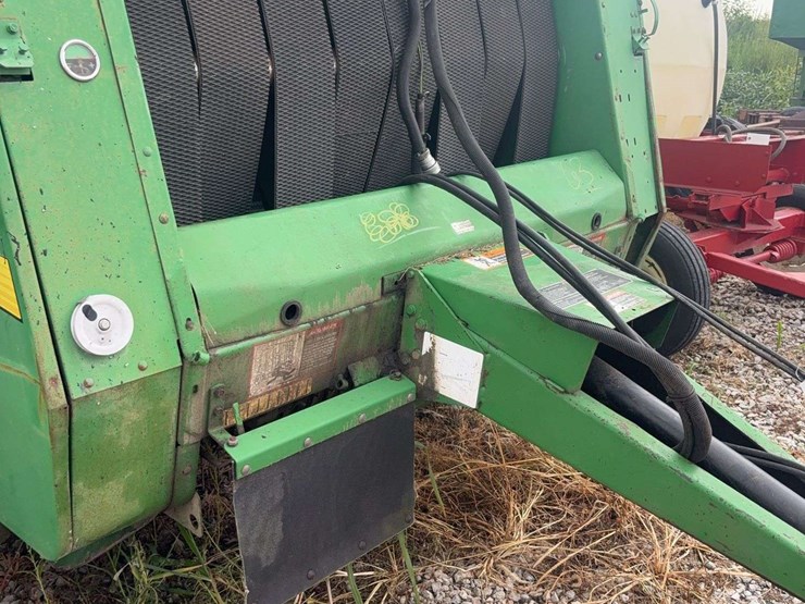 2026-john-deere-566-image-6