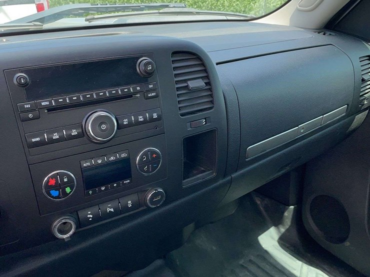 2012-chevrolet-silverado-1500-image-7