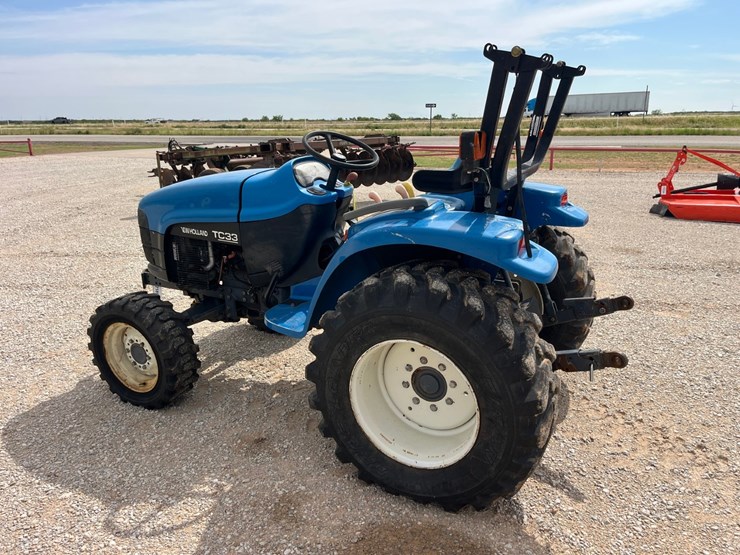 new-holland-tc33-image-8