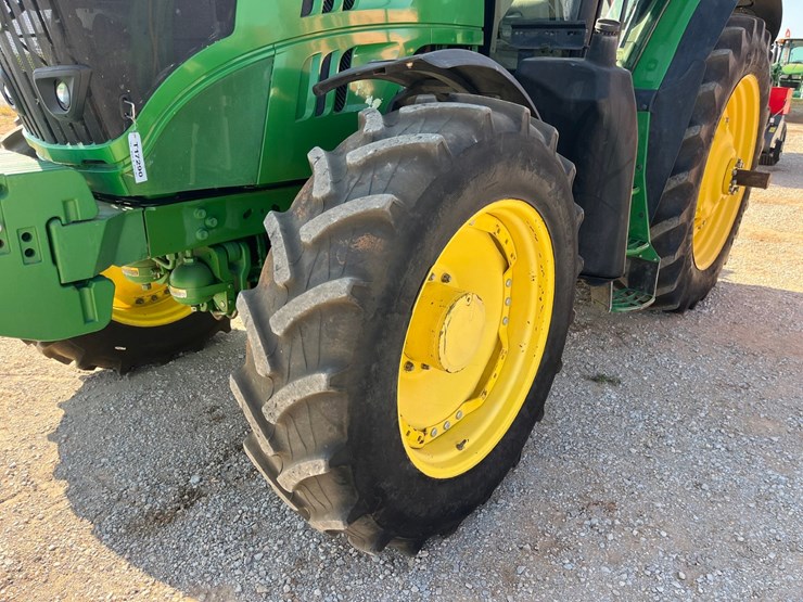 2014-john-deere-6210r-image-2